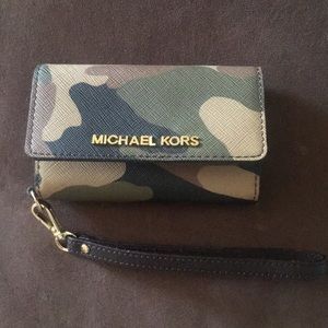 Michael Kors iPhone 5 Phone Case Wallet